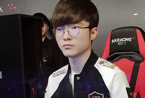 上的表现