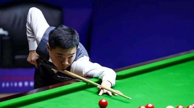 她用自己的 她用自己的