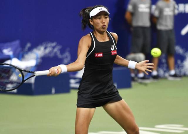 足球市场对 足球市场对