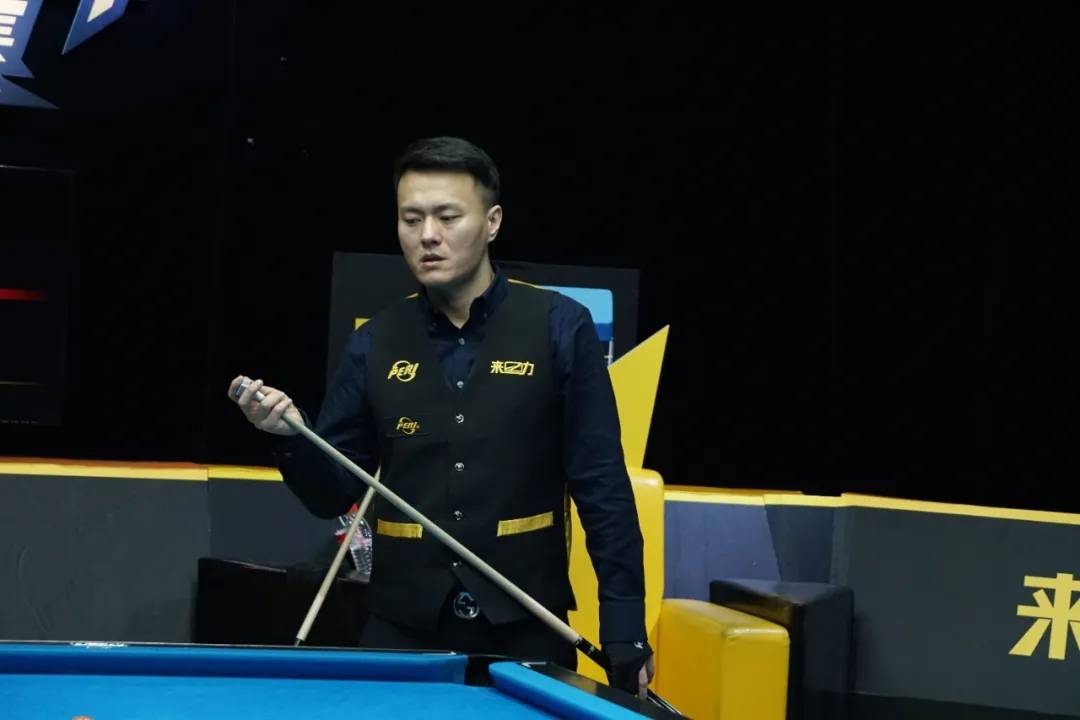 卫群体中极 卫群体中极