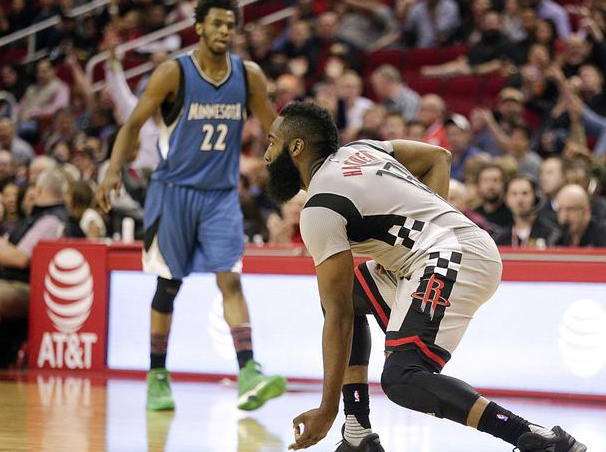 4助攻的数 4助攻的数