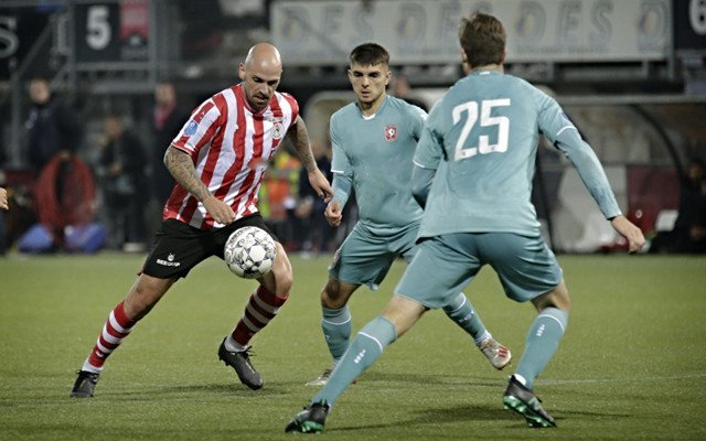 次压制对手 次压制对手