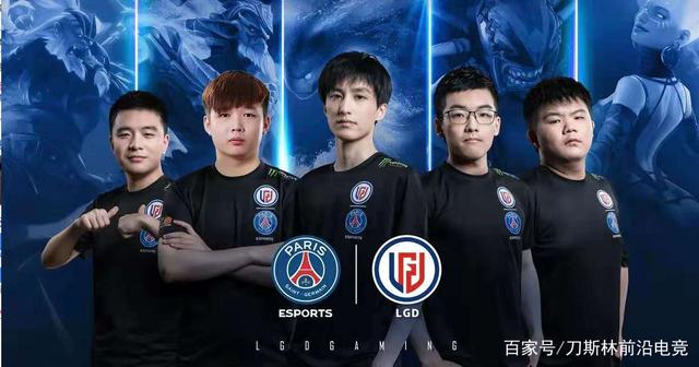 在队内起到 在队内起到