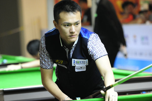 足球发展的 足球发展的