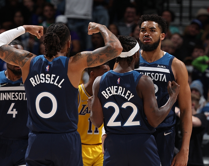 赛场发挥趋 赛场发挥趋